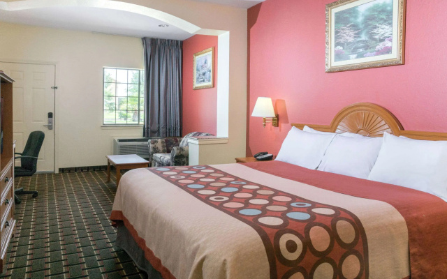 Super 8 by Wyndham Stafford Sugarland Area