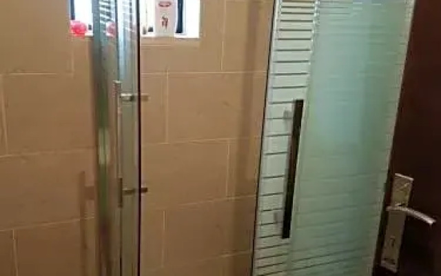 Abu Alzoz Home سكن مشترك