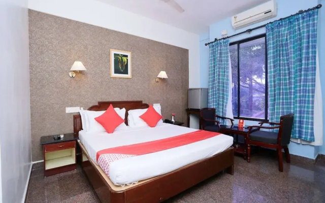 Oyo 22875 Deliza Residency