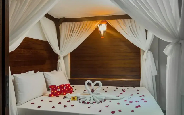 Luxo e Praia Exclusiva para Casal