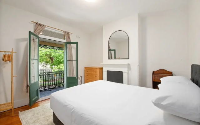 Stylish 2-bed House With Private Courtyard