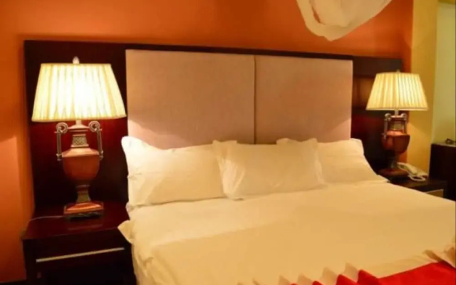 Lewi Resort and Spa