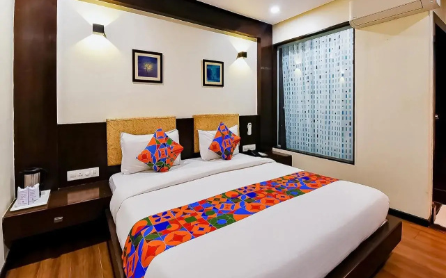 OYO Rooms Ahmedabad Maninagar Station