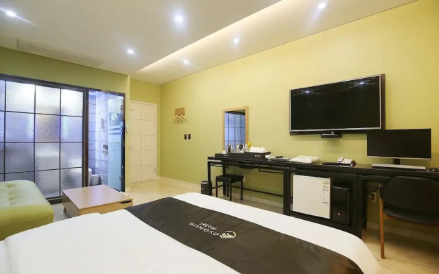 CYGNUS Hotel