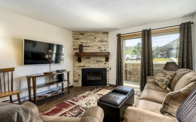 Shadow Run E109 - 2 Br Condo