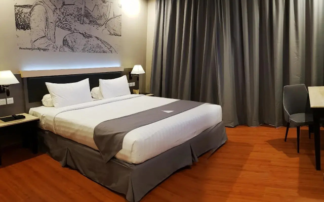 Pyramid Suites