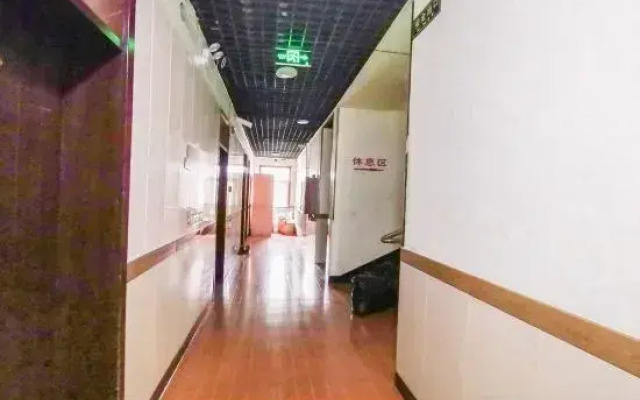 Xinxiang xinhai hotel qianjin road store