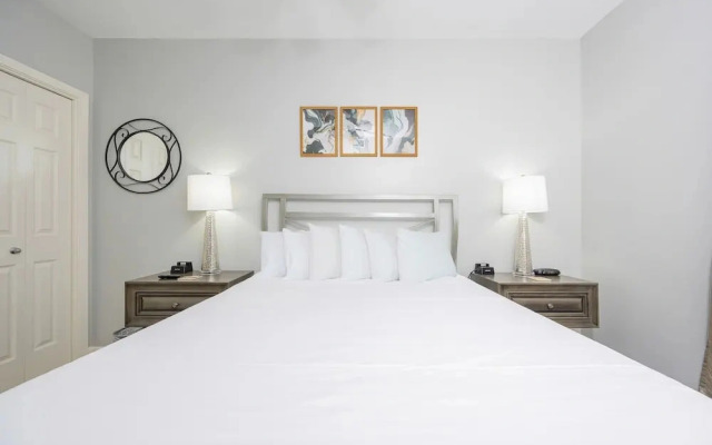 Phoenix X 1504 3 Bedroom Condo