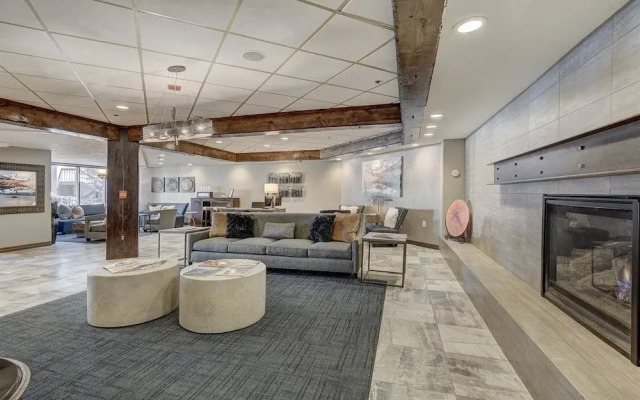 Sierra Bluff Studio
