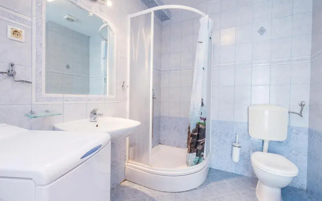 Awesome Home in Rab With Wifi and 2 Bedrooms