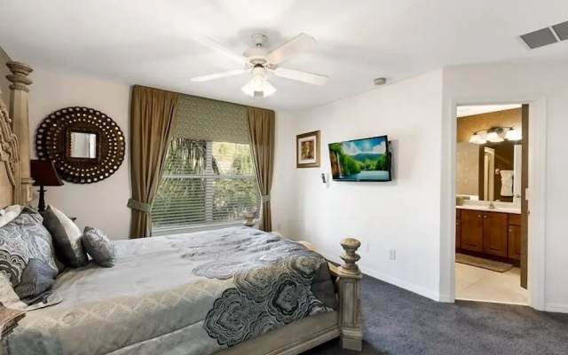 Lakeside Landing 6 Bedrooms