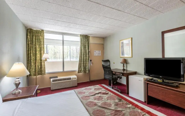 Ramada Hazleton