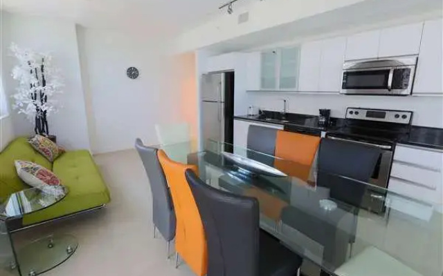 Miami Monte Carlo SideOcean Suites