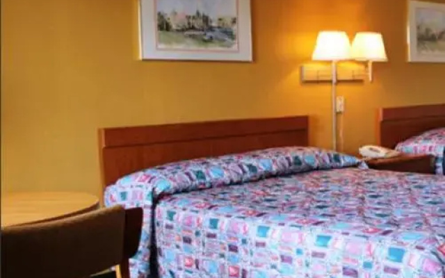 Speedway Inn