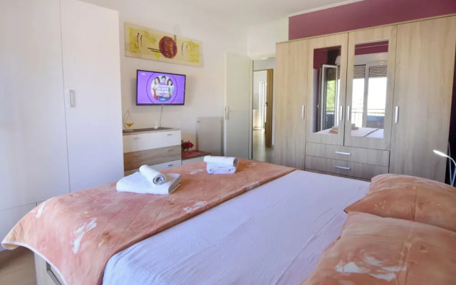 Comfortable Stay Near Umag Center