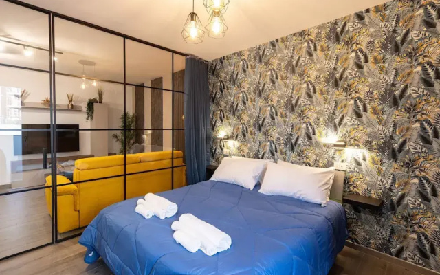 Urban Chic Luxury Suite Apartments