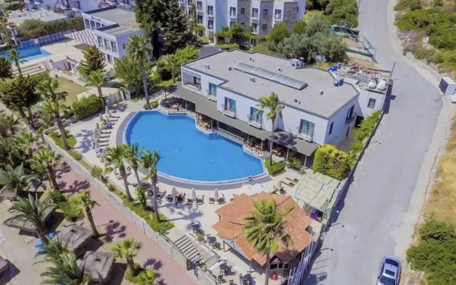 Курортный отель Mira Beach Resort Bodrum - All inclusive