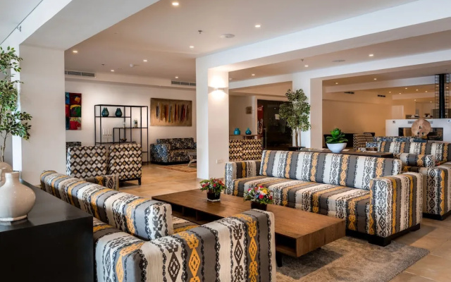 C-Hotel Neve Illan