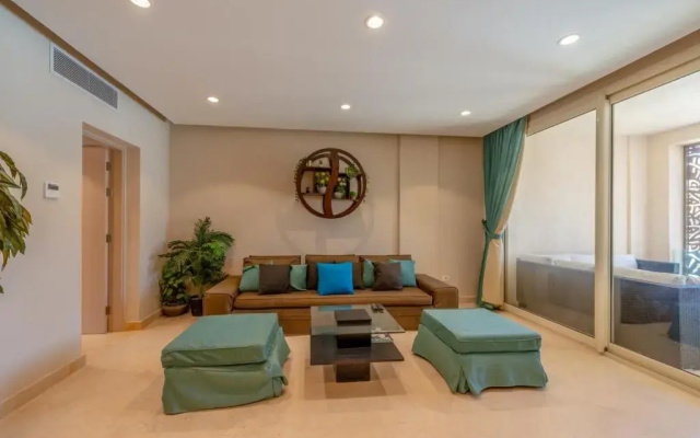 Mangroovy 3BR Apartment Private Beach & Pool View