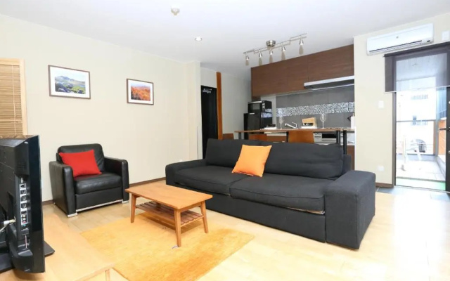 Big Bear Chalets & Apartments