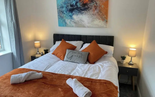 Charming 3-bedroom Norwich Retreat With Garden & Private Parking