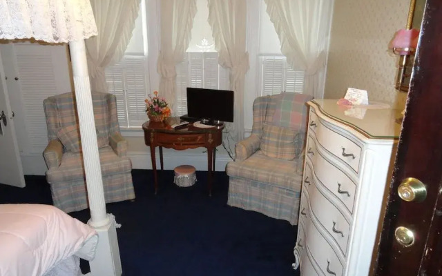 Victorian Inn Bed and Breakfast