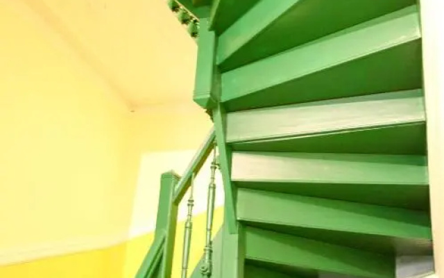 Petaluda House 1