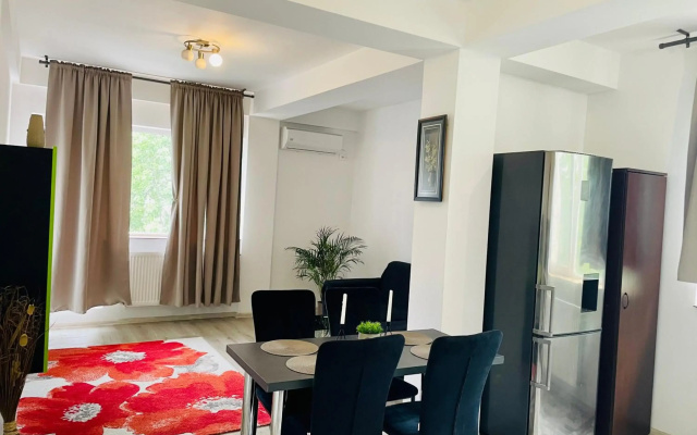 Rena Apartment