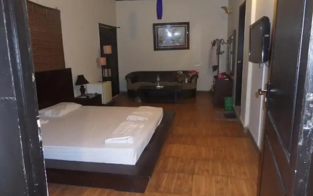 Zaib Guest House