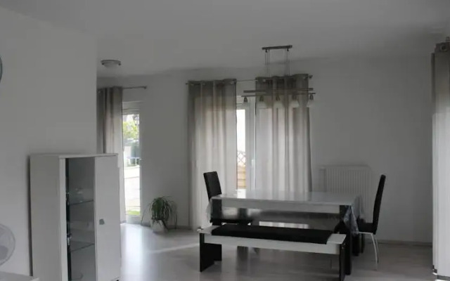 Villa 1