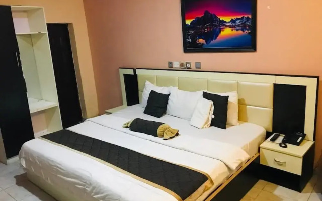 Belmorris Hotel
