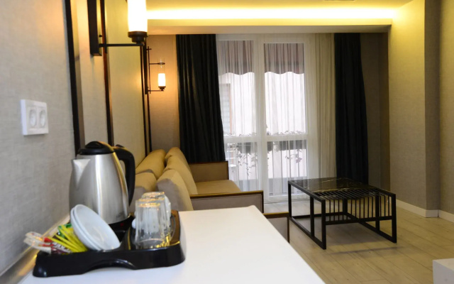 Gardenya Suit Hotel