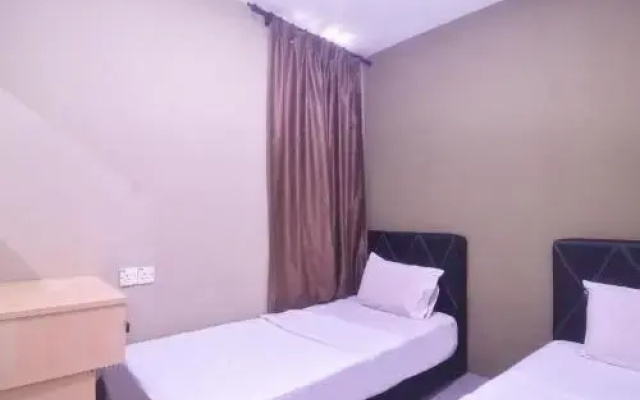 OYO 89630 Hilltop Room