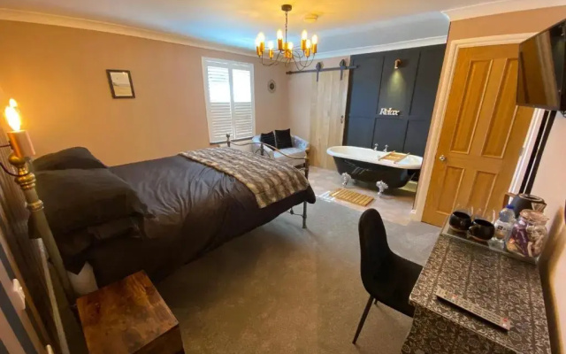 East Llanteg Guest House