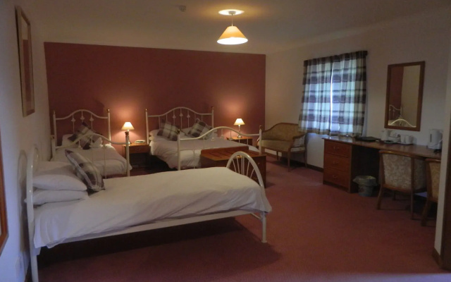 Red House Hotel