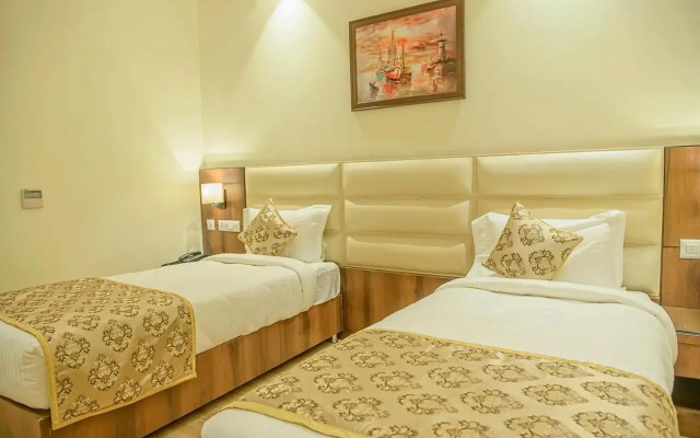 Hotel Hira Inn