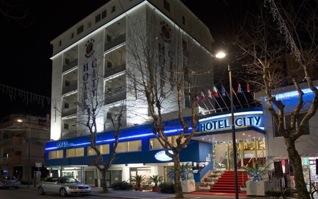 Отель City Италия, Монтезильвано - отзывы, цены и фото номеров - забронировать отель City онлайн вид на фасад