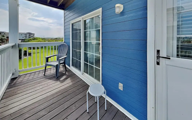 Otter Oasis by Topsail Realty