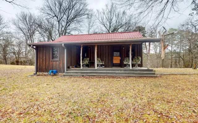War Eagle Homestead Cabin