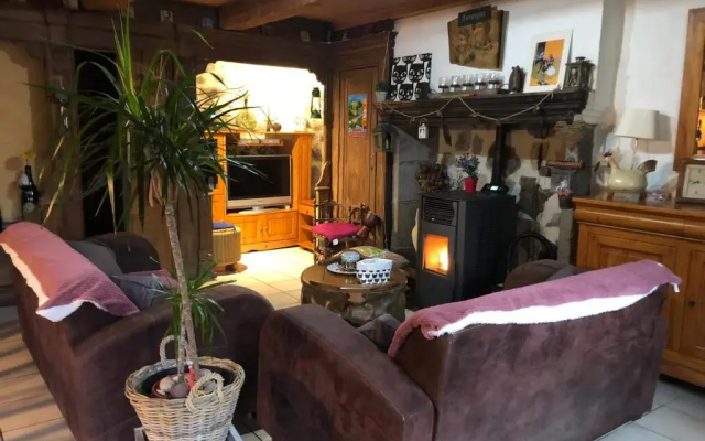 Maison dans hameau au calme à 2km de Besse