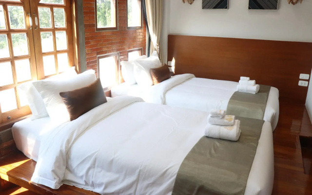 Lanna Oriental Hotel