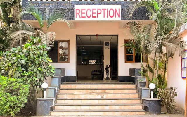 Maizons Lake View Resort