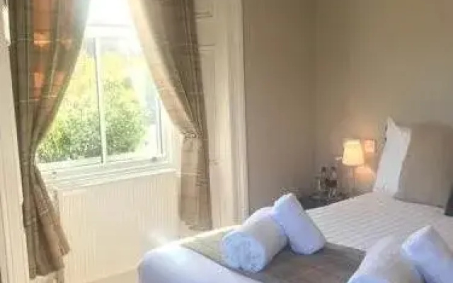 Glenisla Hotel