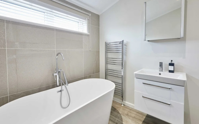 Host Stay Henry Bolckow Lodge