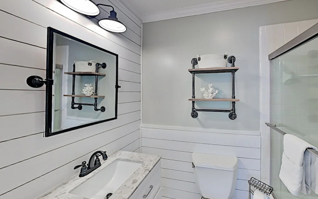 17 Lawton #166 - 2 Br Villa