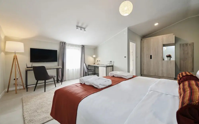 Al Porto Suites