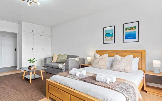 E1 Ventnor House