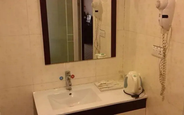 Wudangshan Yinjie Holiday Hotel