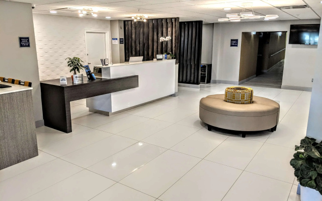 Best Western Plus Bloomington East Hotel