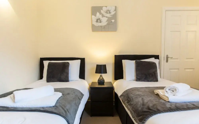 Velvet 2-Bedroom Penthouse Brewery Road